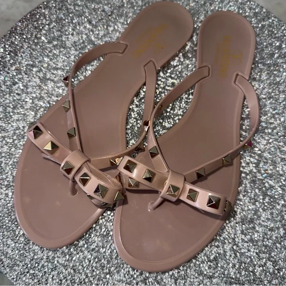 Valentino Rockstud Rubber Sandals | Sz 11 | 100% Authentic - Picture 4 of 10